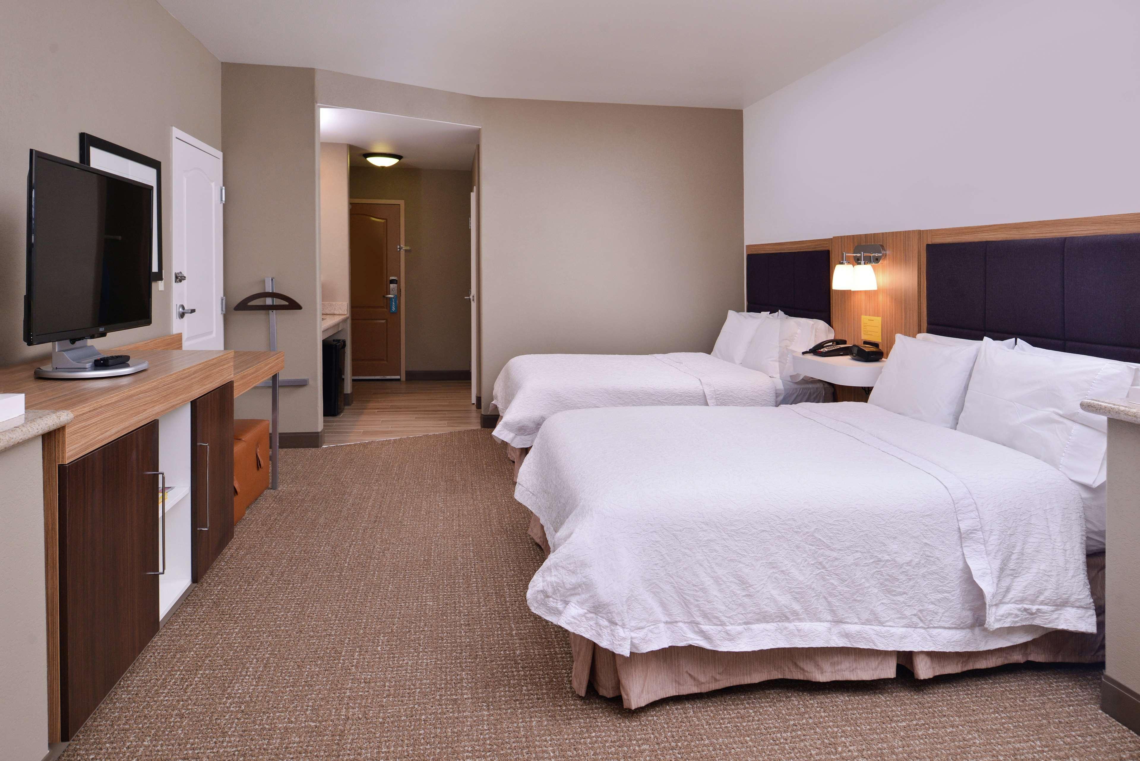 Hampton Inn & Suites Woodland-Sacramento Area Exterior photo