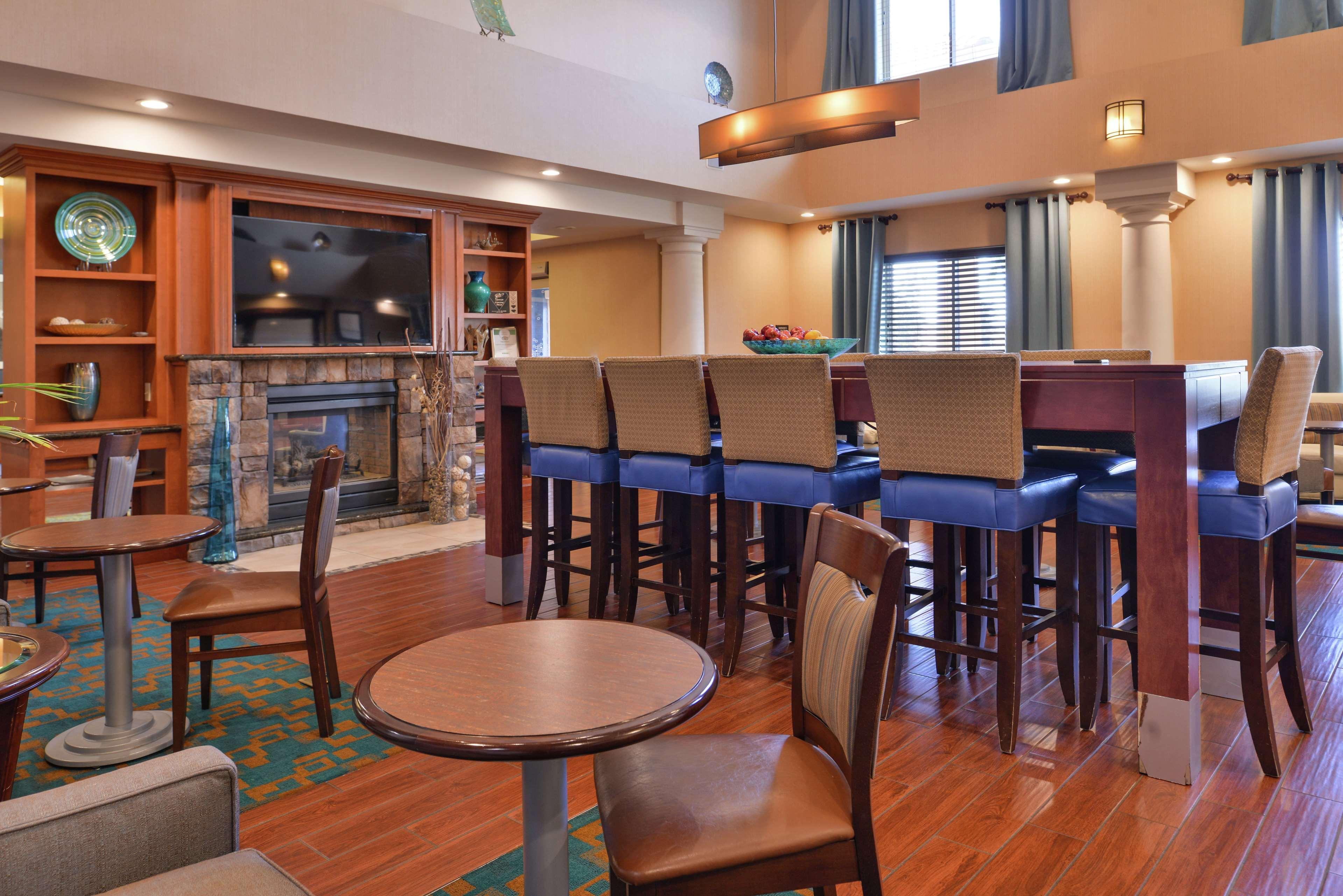 Hampton Inn & Suites Woodland-Sacramento Area Exterior photo