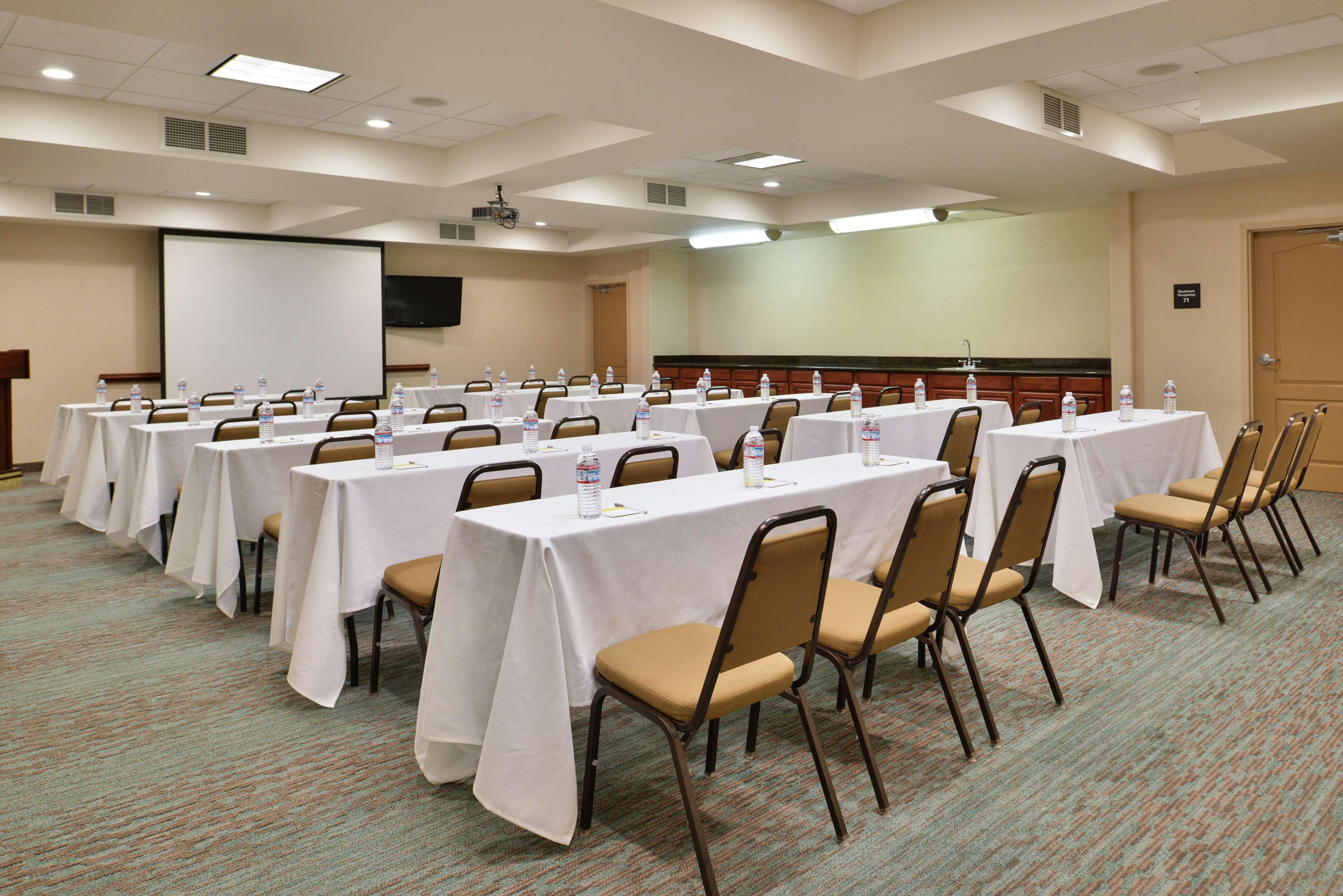 Hampton Inn & Suites Woodland-Sacramento Area Exterior photo