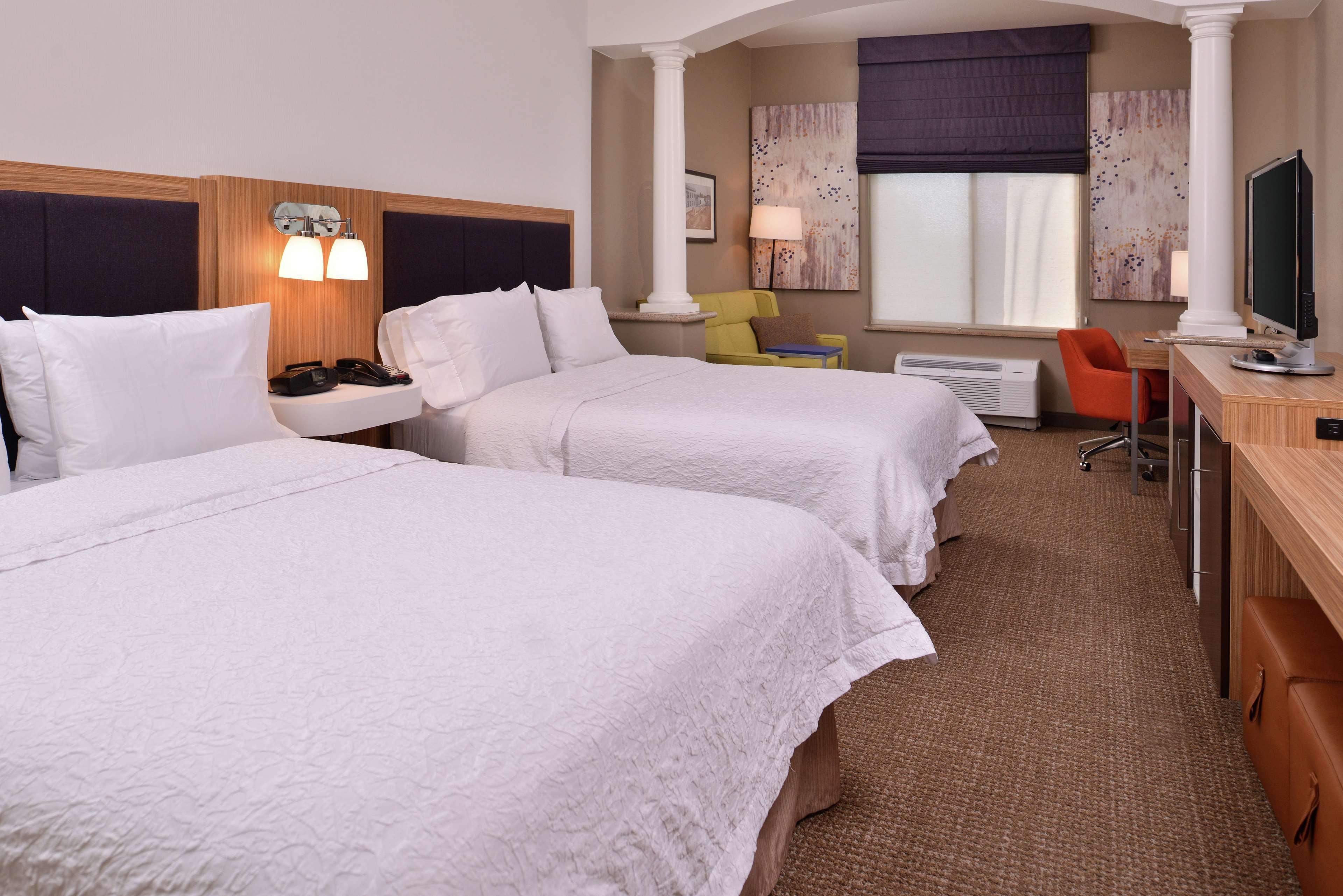 Hampton Inn & Suites Woodland-Sacramento Area Exterior photo