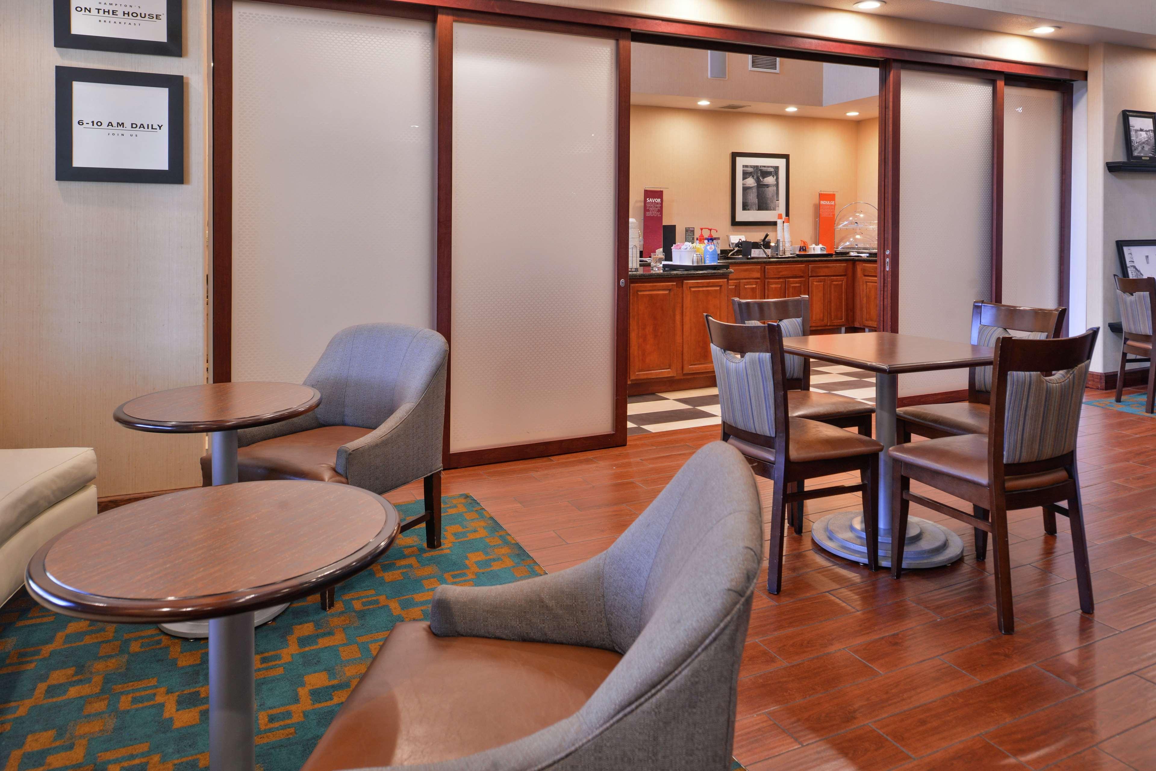 Hampton Inn & Suites Woodland-Sacramento Area Exterior photo